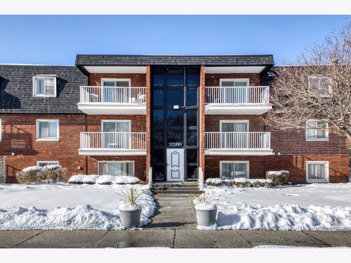  For Sale Hazel Crest Illinois, 17000 Novak Drive