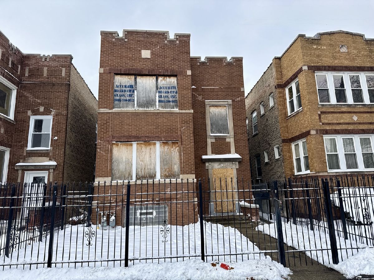  For Sale Chicago Illinois, 7826 Marshfield Avenue