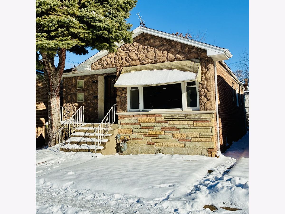  For Sale Chicago Illinois, 8219 Muskegon Avenue