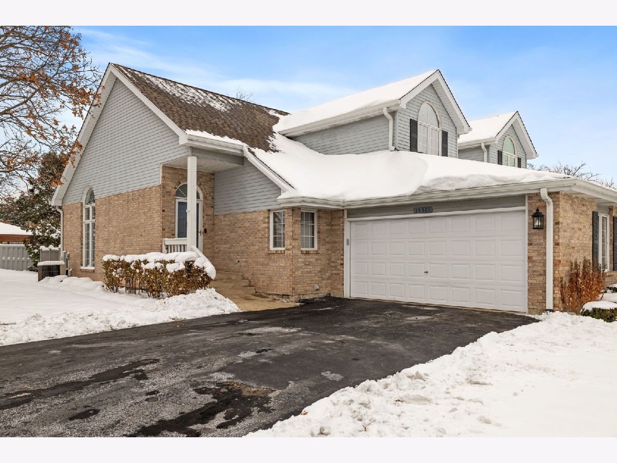  For Sale Orland Park Illinois, 15301 Wilshire Drive