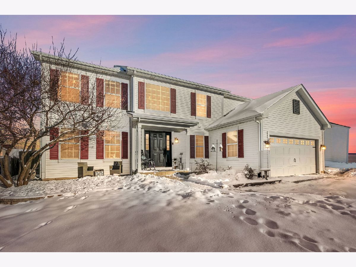 Homes For Sale Nature's Crossing Cortland Illinois, 39 Bluebell Avenue