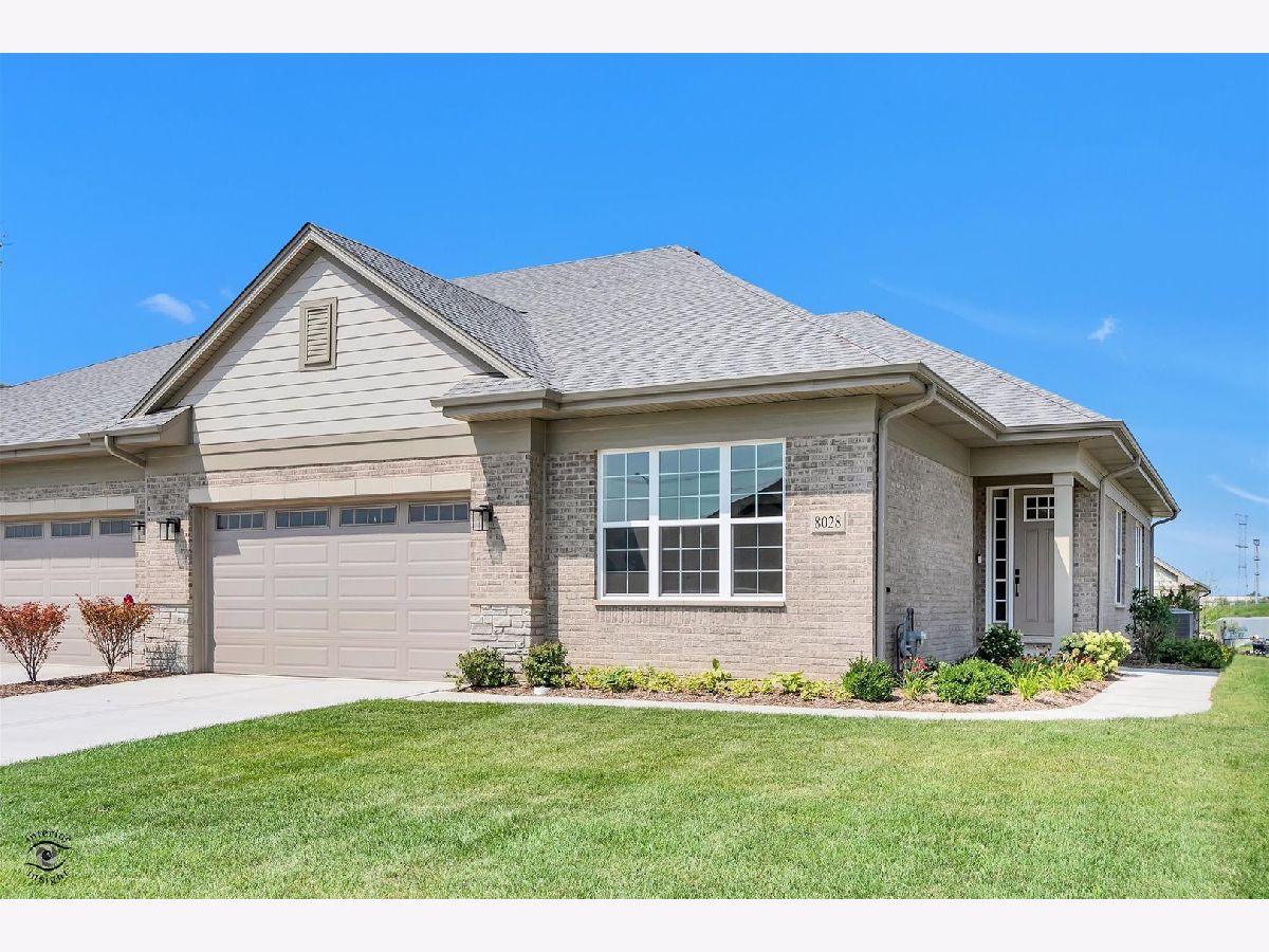  For Sale Tinley Park Illinois, 8028 Bradley Drive