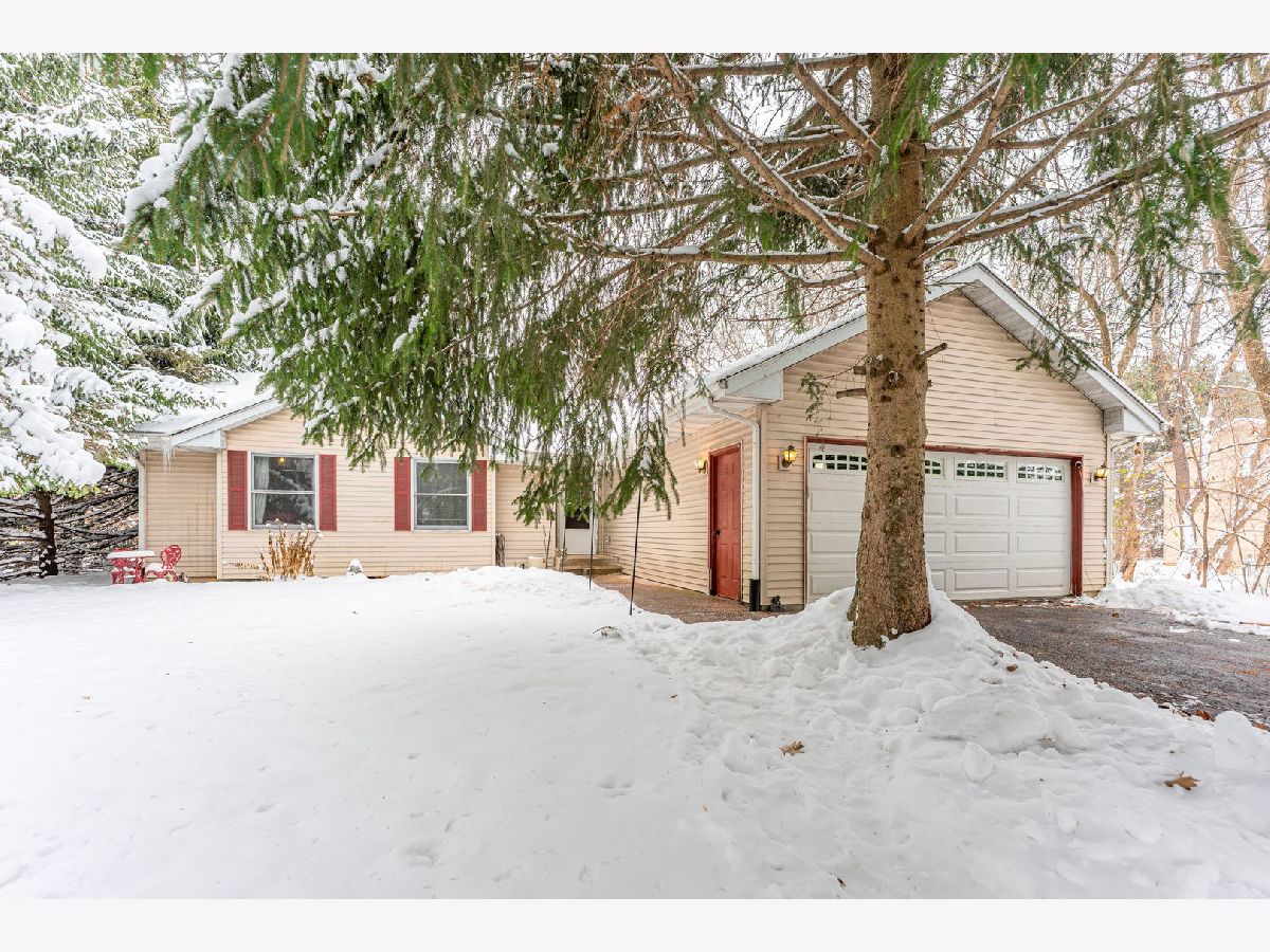  For Sale Poplar Grove Illinois, 116 Liverpool Drive