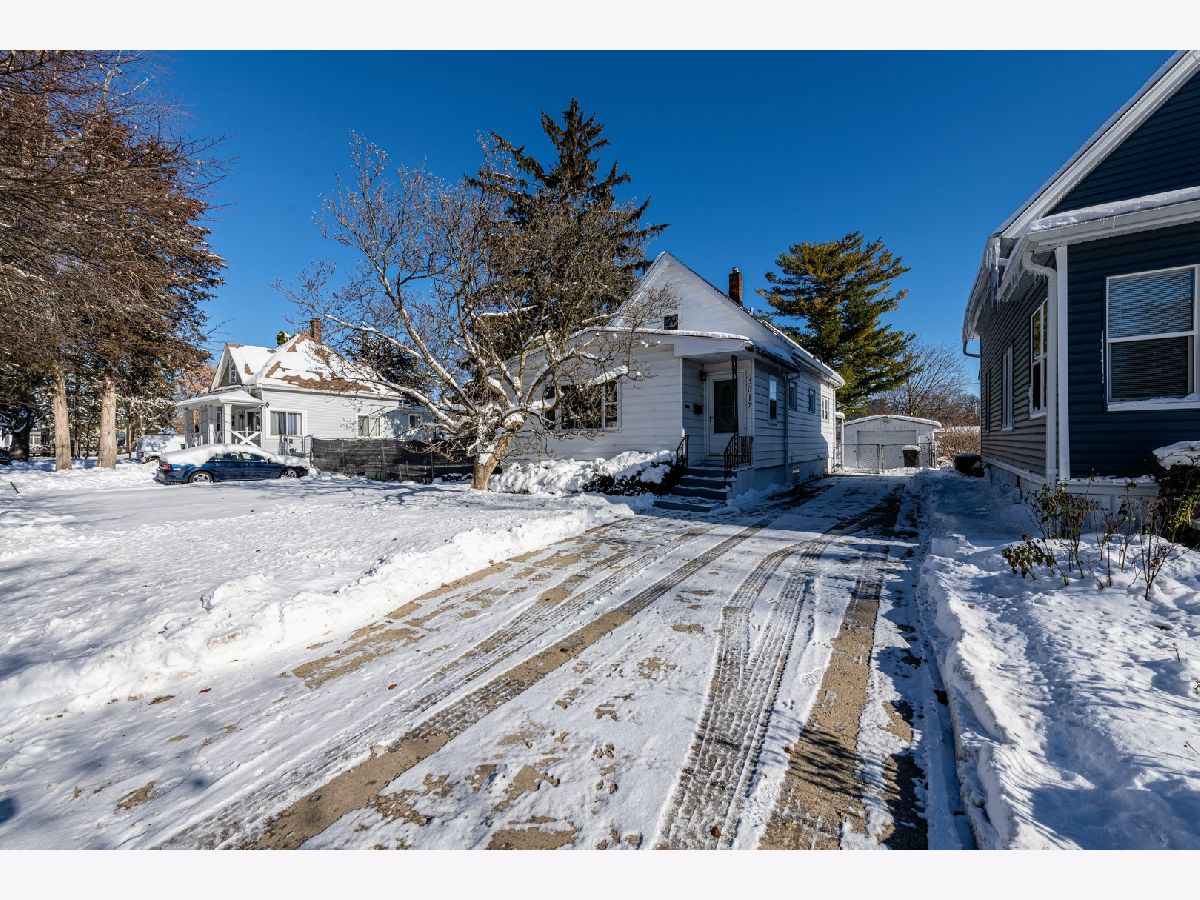  For Sale Zion Illinois, 3017 Gabriel Avenue