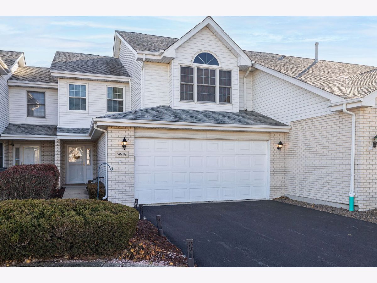  For Sale Orland Park Illinois, 9919 Constitution Drive