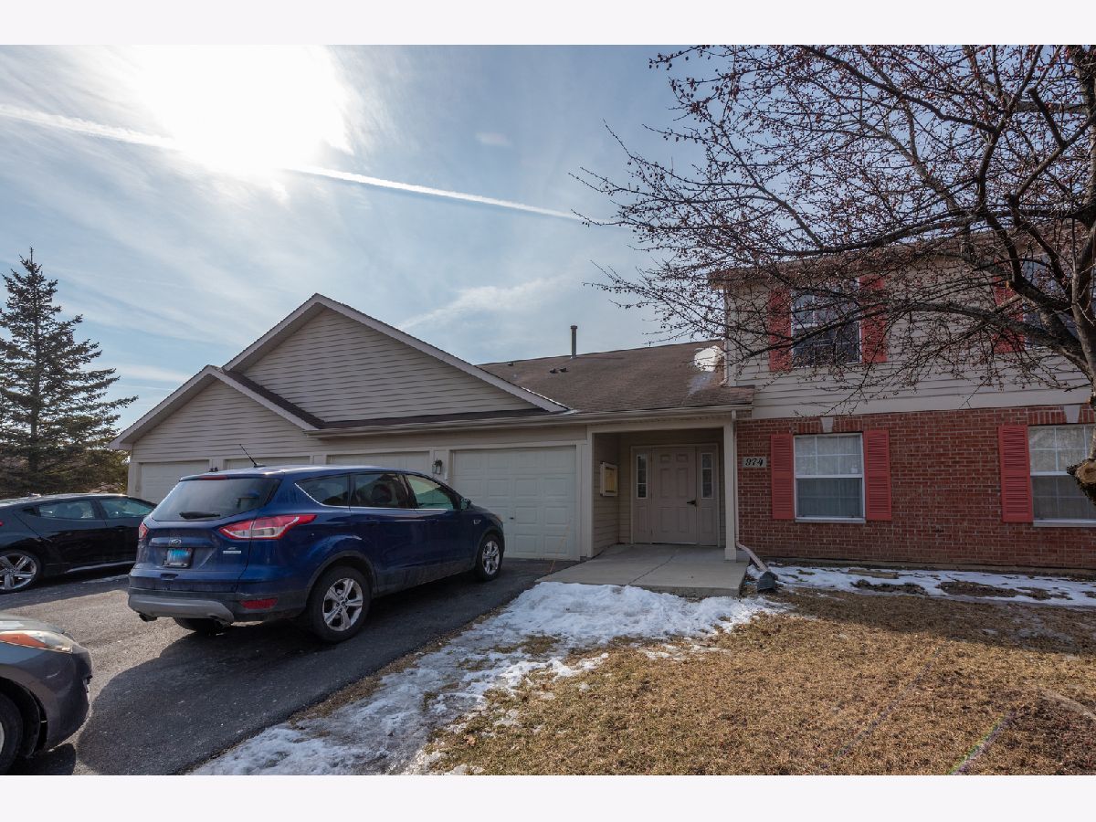  For Sale Round Lake Beach Illinois, 974 Village Drive