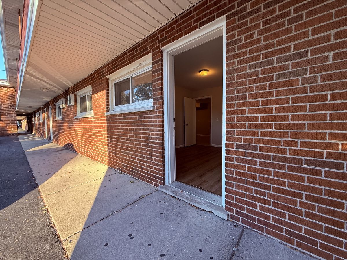  For Sale Arlington Heights Illinois, 1119 Algonquin Road