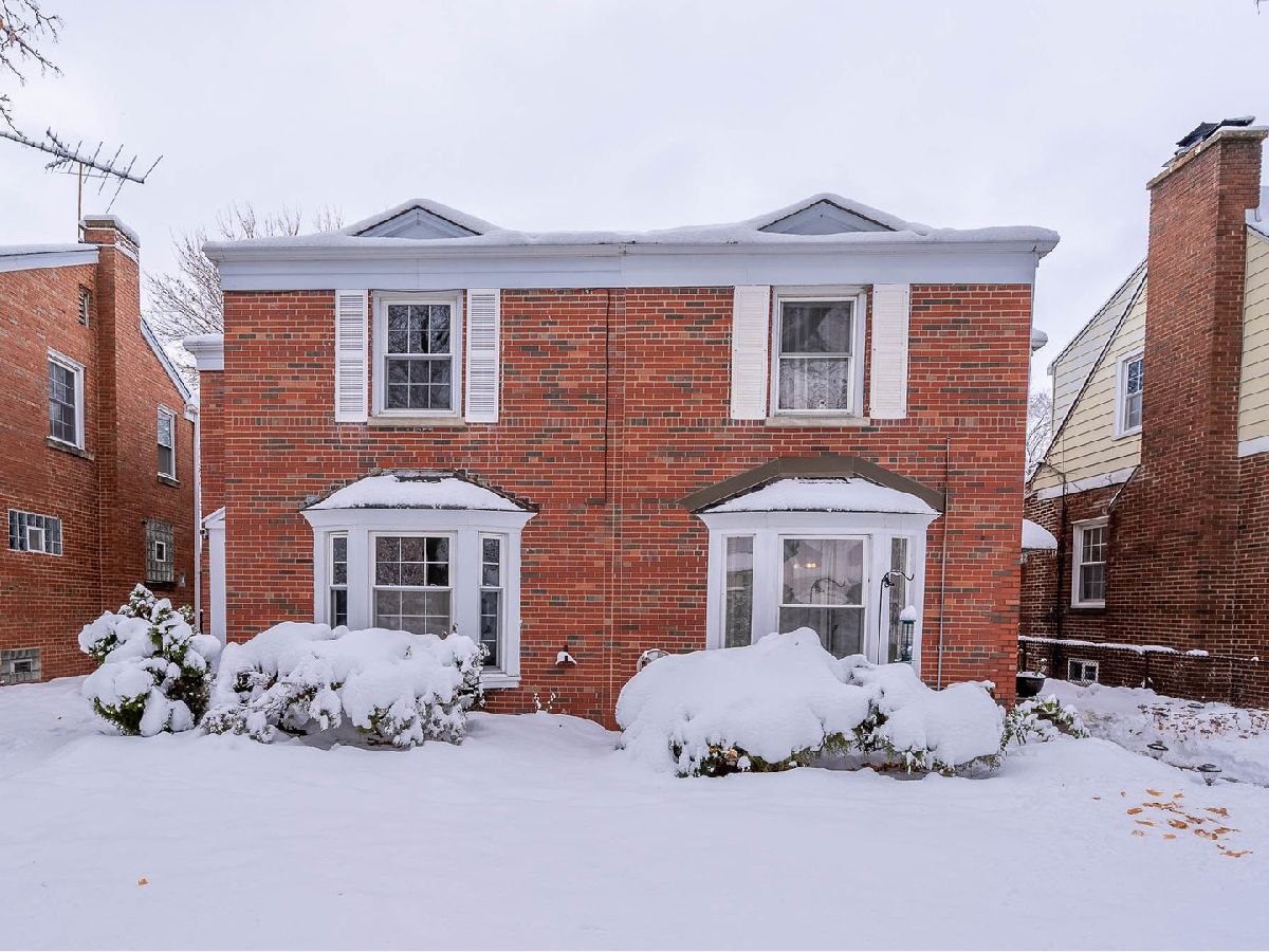  For Sale Lincolnwood Illinois, 6704 Trumbull Avenue