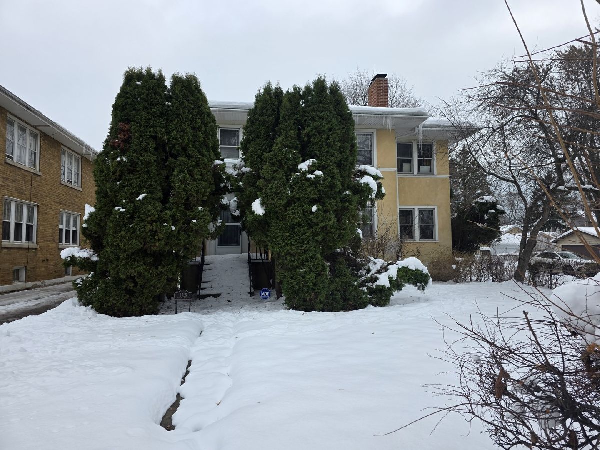  For Sale Waukegan Illinois, 1525 North Avenue