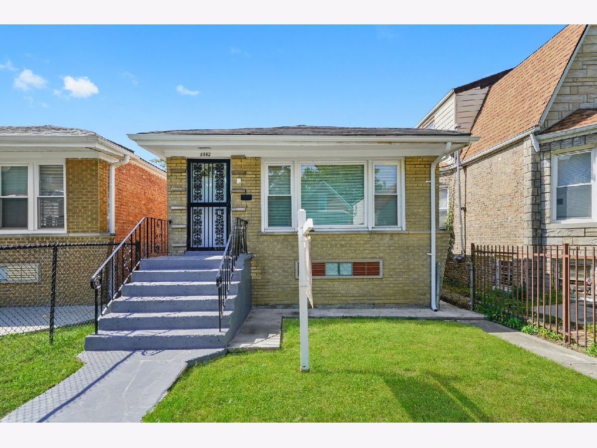  For Sale Chicago Illinois, 6642 Wolcott Avenue