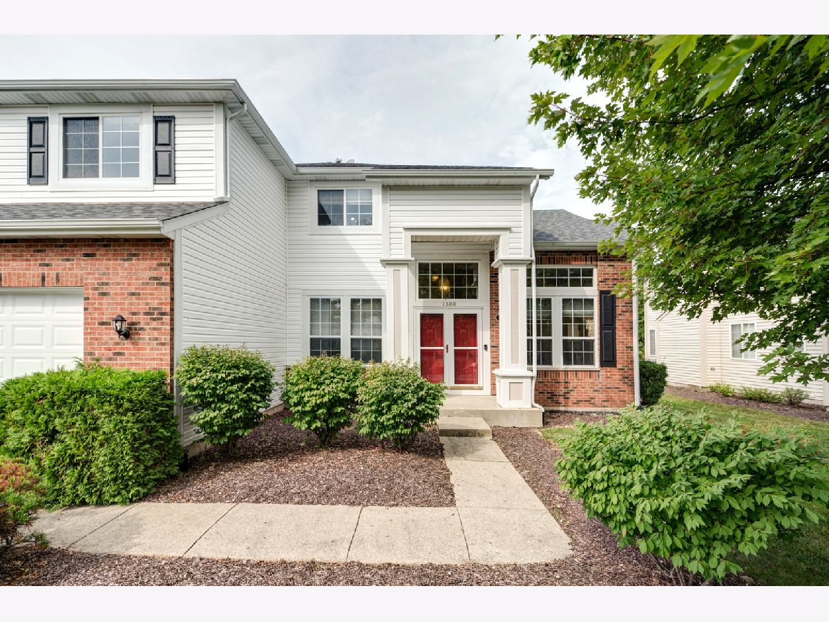  For Sale Mundelein Illinois, 1300 Kettering Road