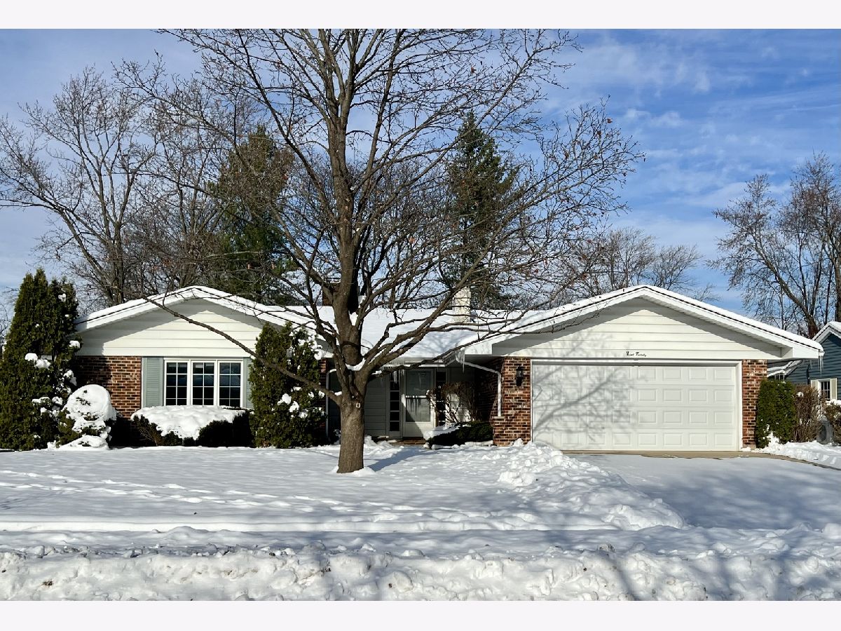  For Sale Schaumburg Illinois, 920 Eden Drive