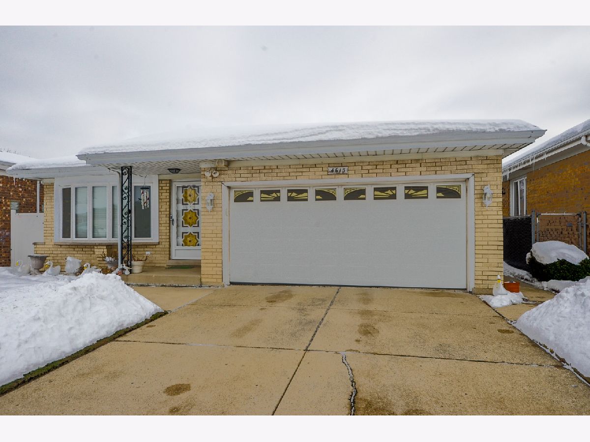  For Sale Chicago Illinois, 4615 Anthon Avenue