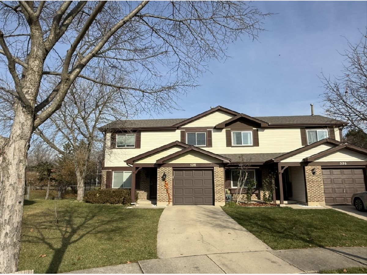  For Sale Wheeling Illinois, 528 Surf Court