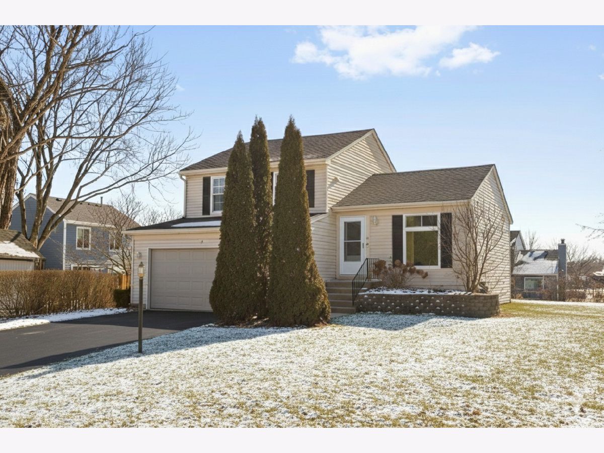  Sold Streamwood Illinois, 3 Woodview