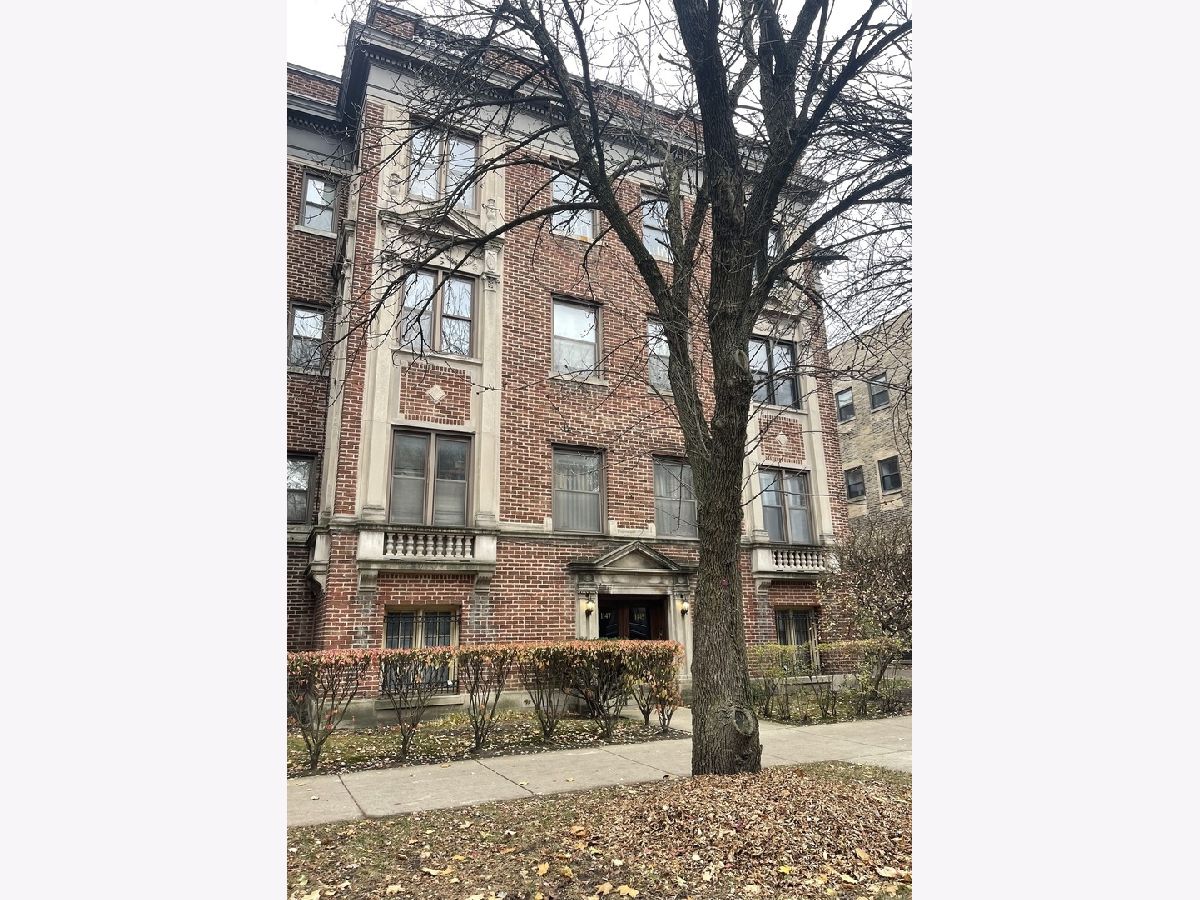  For Sale Chicago Illinois, 1147 Hyde Park Boulevard