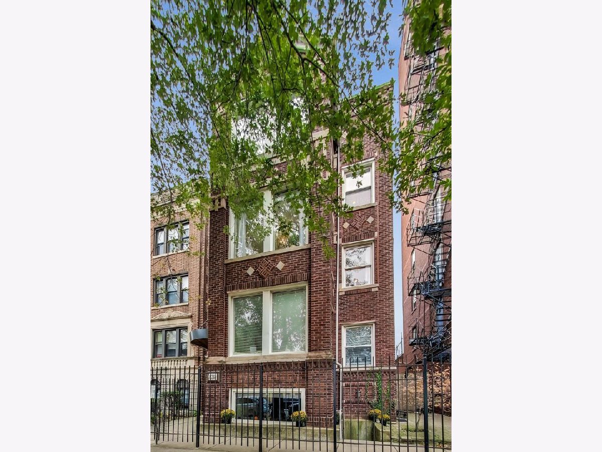  For Sale Chicago Illinois, 945 Agatite Avenue