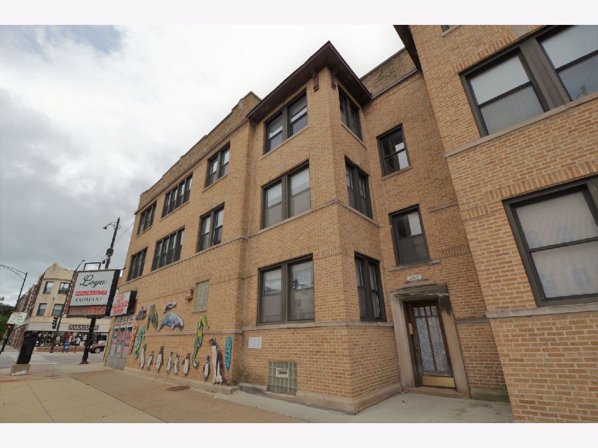  For Rent Chicago Illinois, 2405 Wilson
