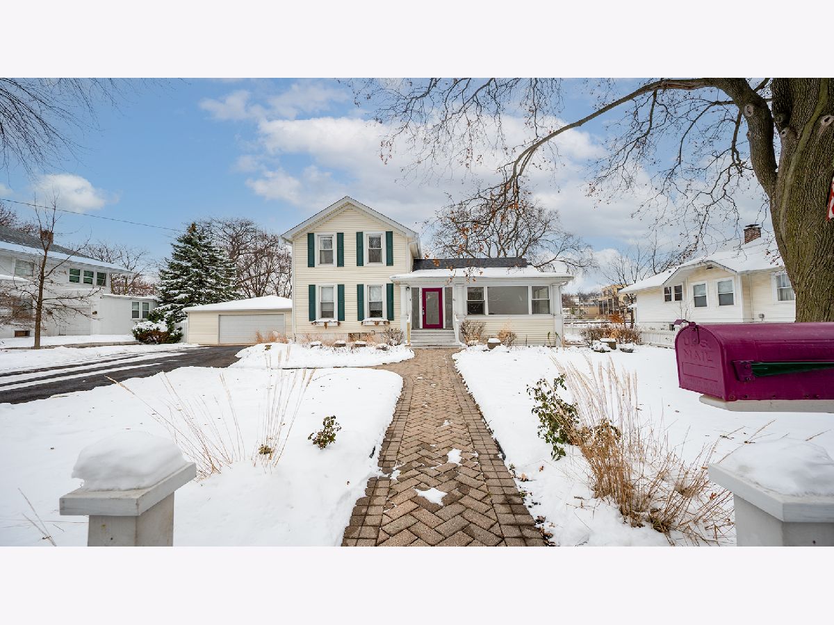  For Sale West Chicago Illinois, 323 Washington Street