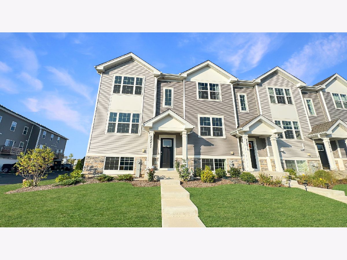  For Rent Wonder Lake Illinois, 2241 Sassafras