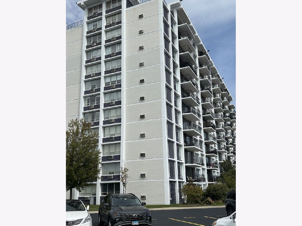  For Sale Niles Illinois, 8809 Golf Road