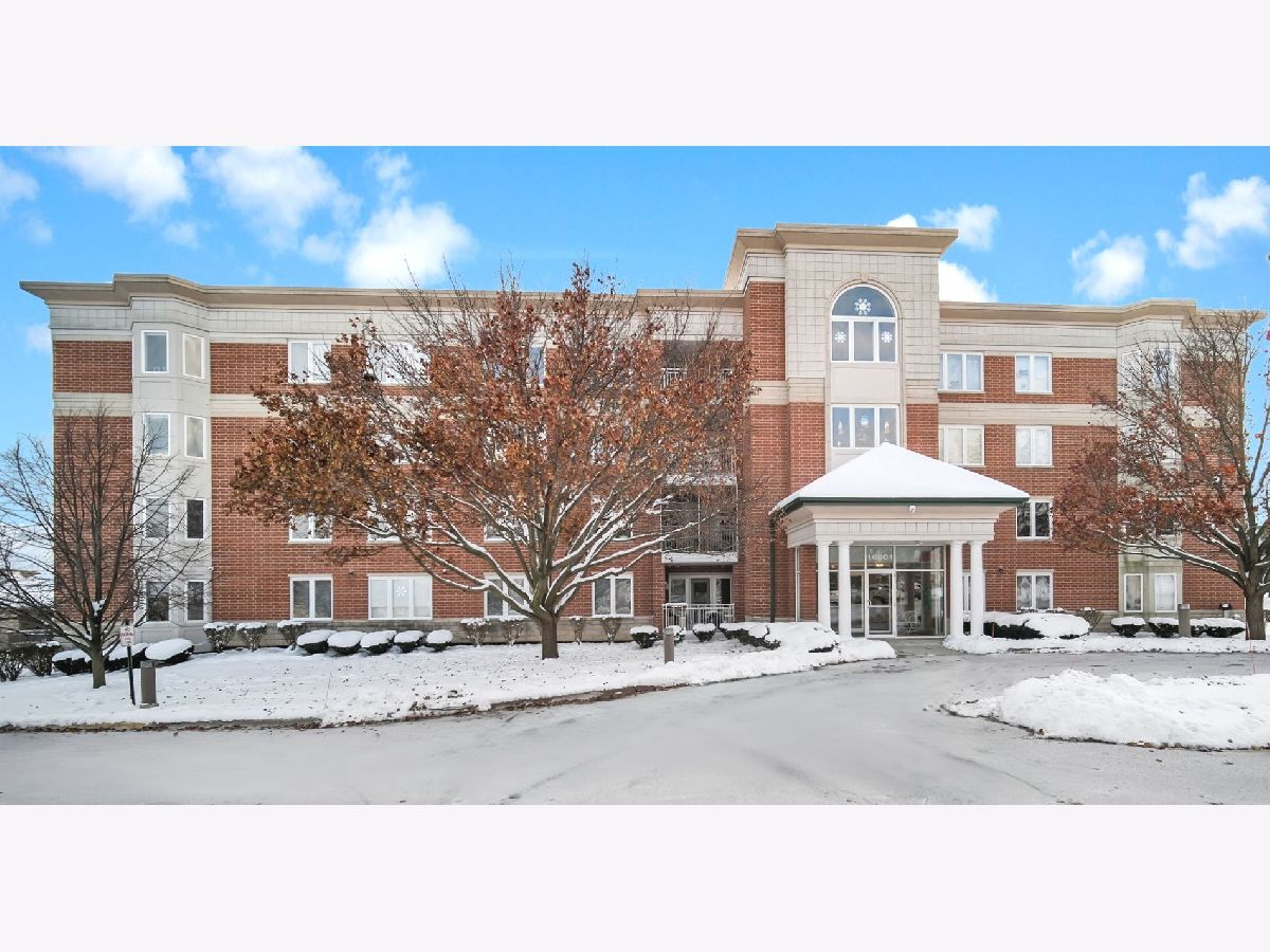  For Sale Orland Park Illinois, 16001 88th Avenue