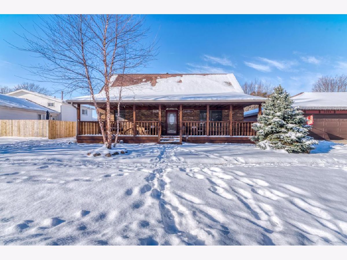  For Sale Morris Illinois, 2402 Chestnut Lane