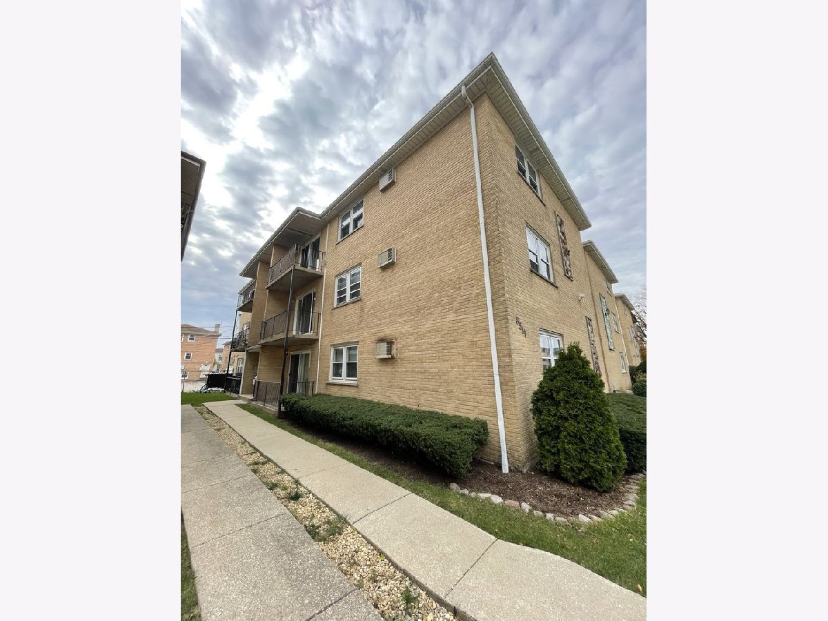  For Rent Chicago Illinois, 8511 Gregory