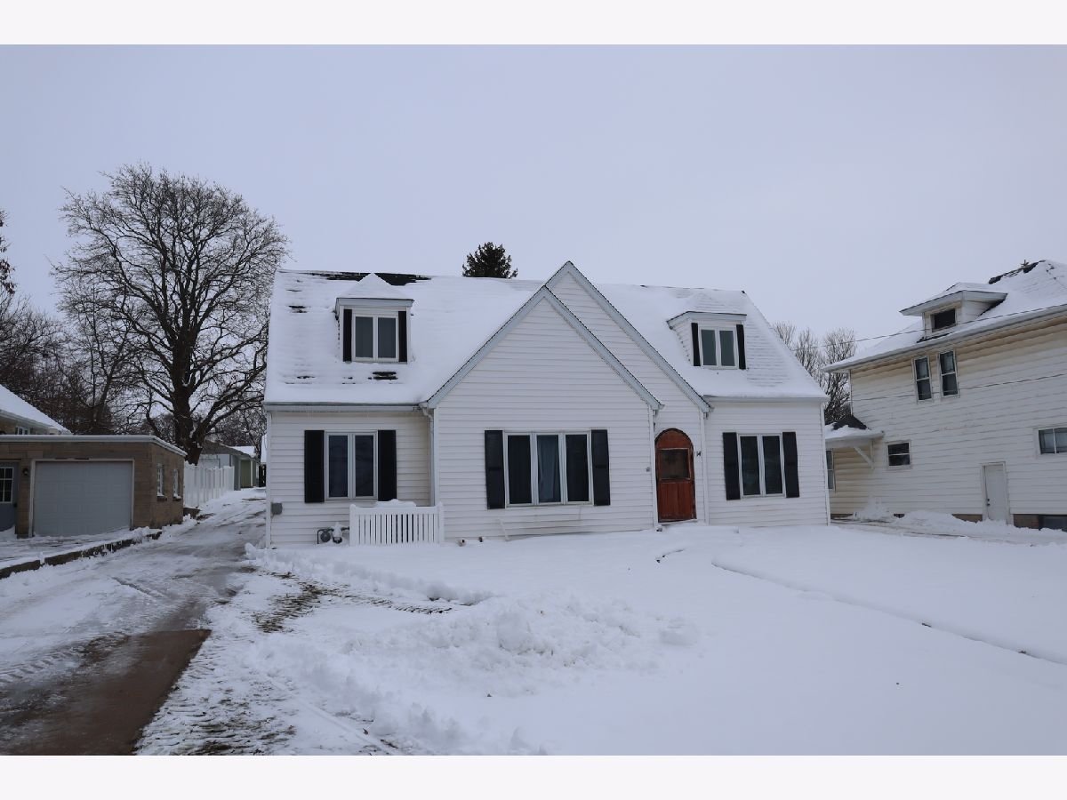  Sold Walnut Illinois, 114 5th