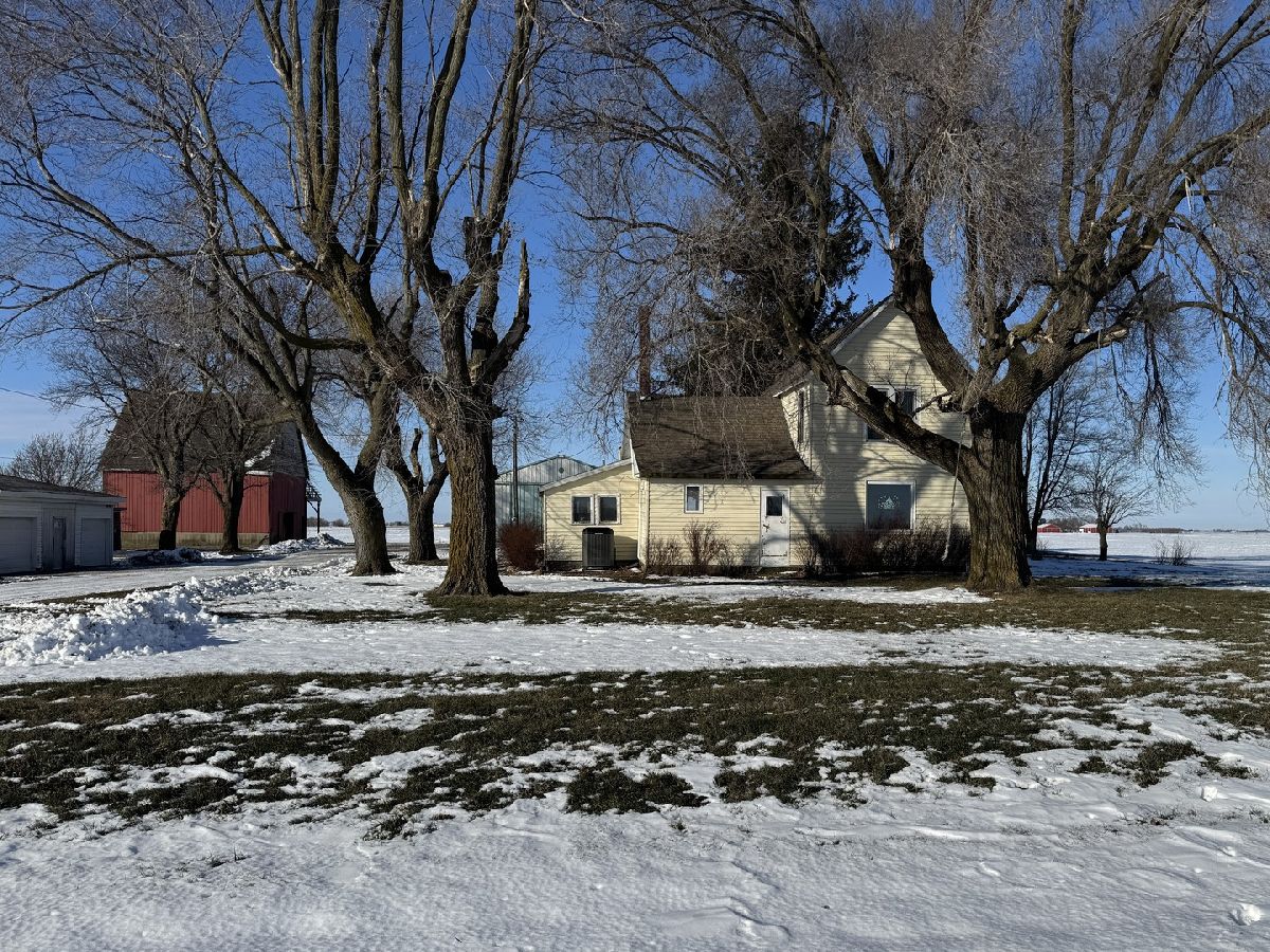  Sold Pesotum Illinois, 365 County Road 1000