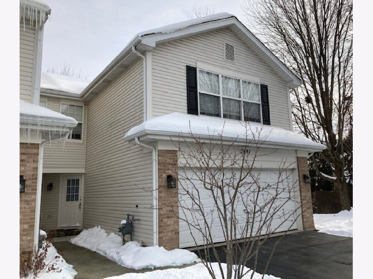 Townhomes & Condos For Rent Park Avenue Aurora Illinois, 2441 Stoughton