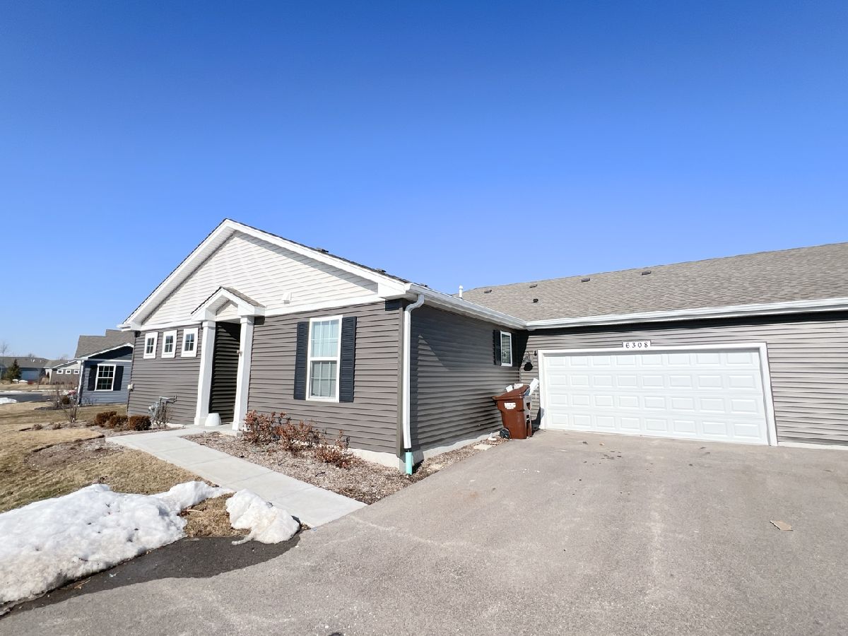 Condos & Townhomes & Homes Rented Stonewater Wonder Lake Illinois, 6308 Juniper