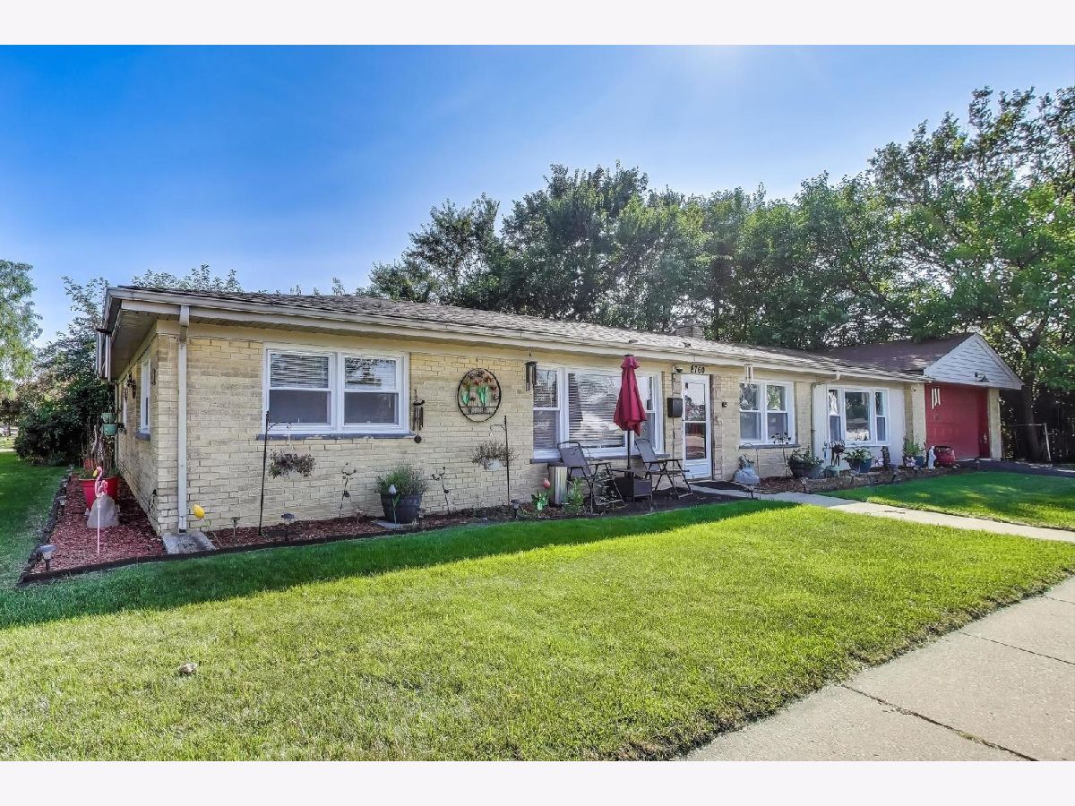  For Sale Niles Illinois, 8760 Oketo Avenue