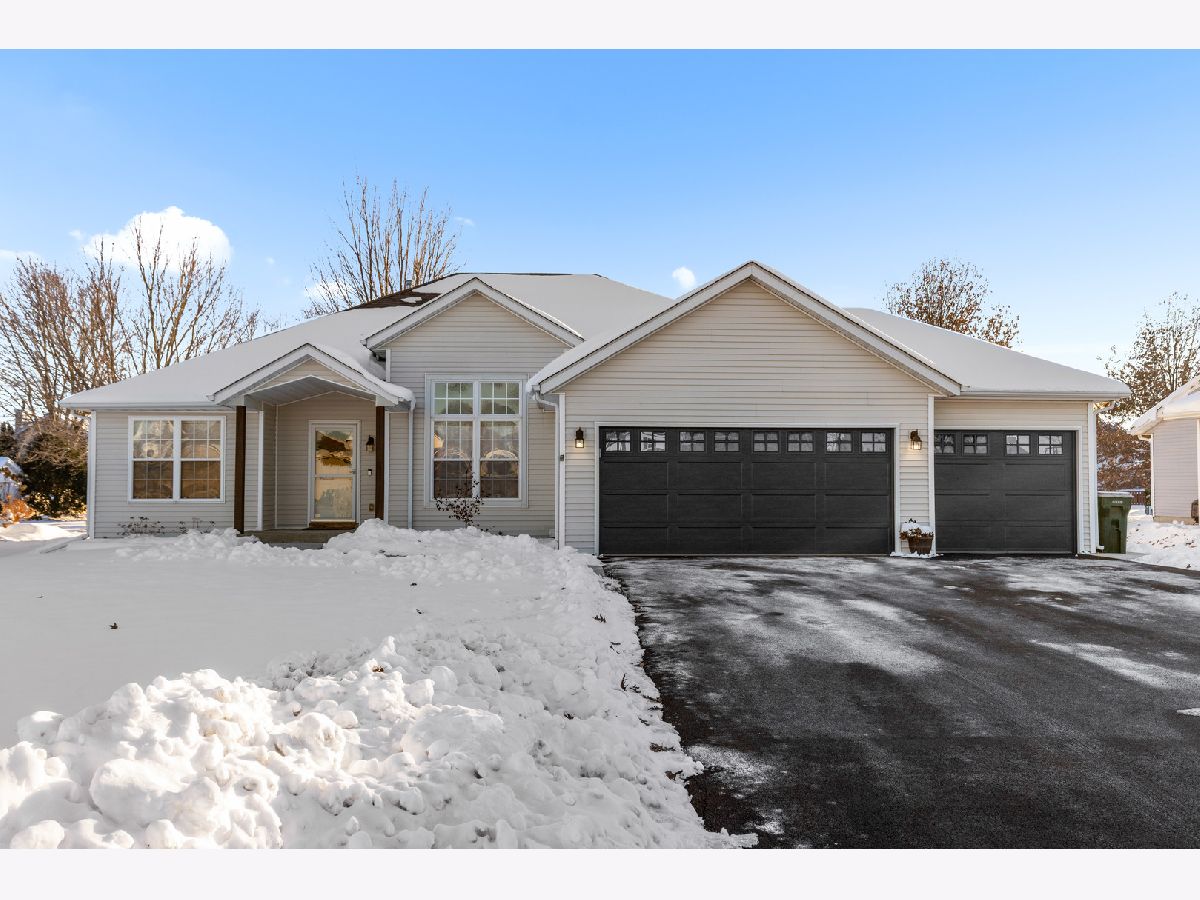  Sold Durand Illinois, 1106 Westmont