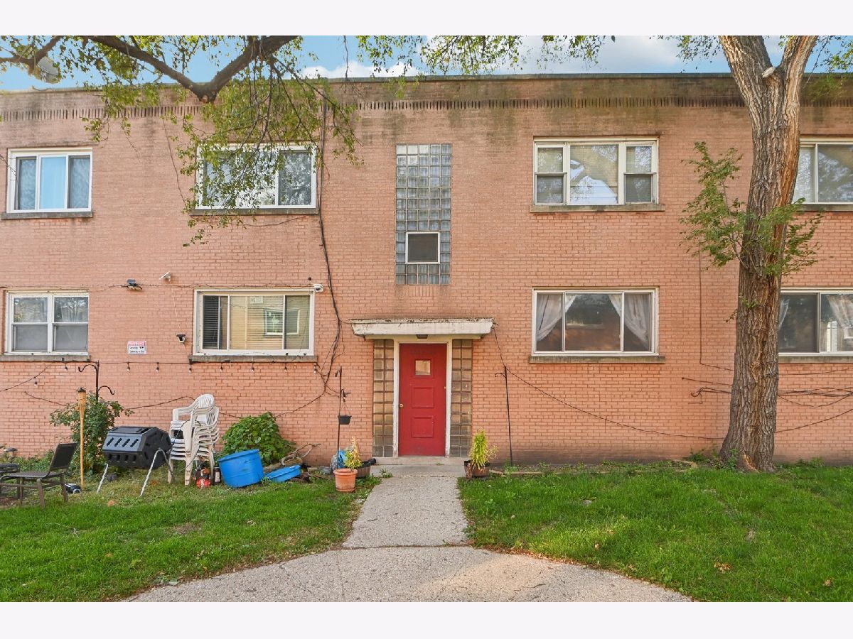  For Sale Chicago Illinois, 2444 Berwyn Avenue