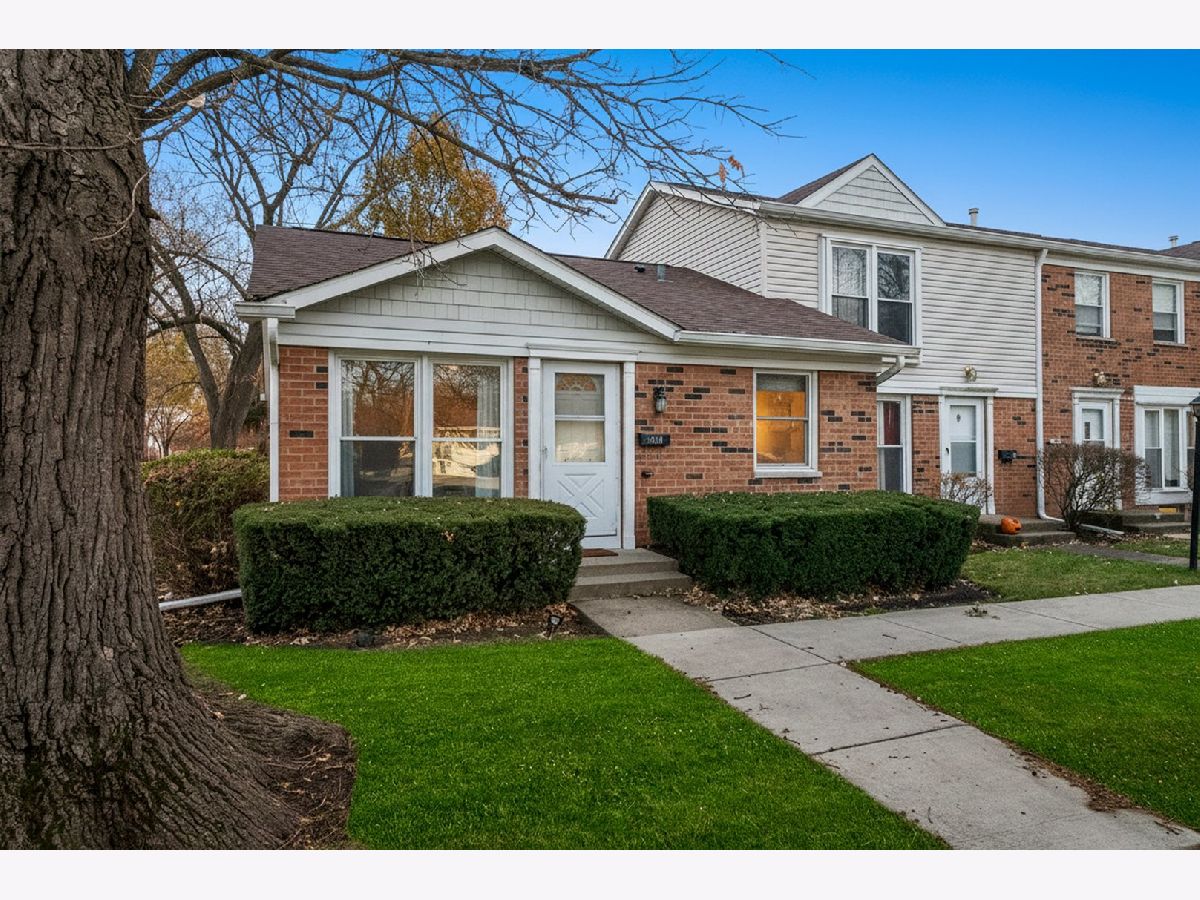  For Sale Streamwood Illinois, 3056 Kingston Court
