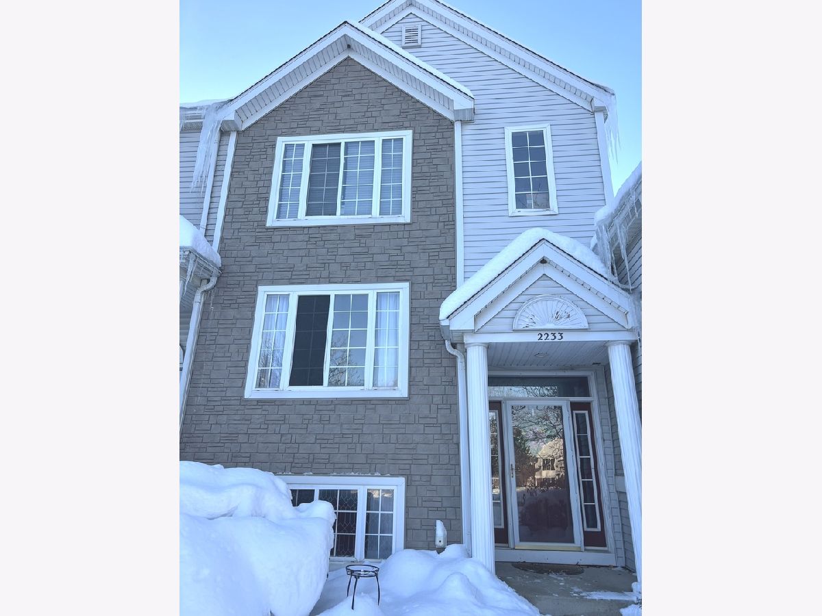  For Sale Algonquin Illinois, 2233 Dawson Lane