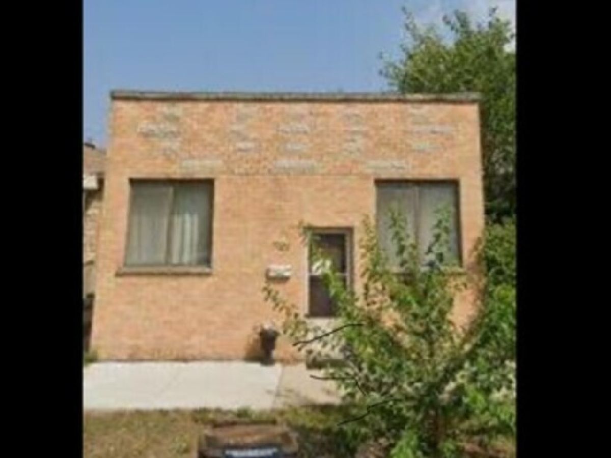  For Sale Chicago Illinois, 7120 Highland Avenue