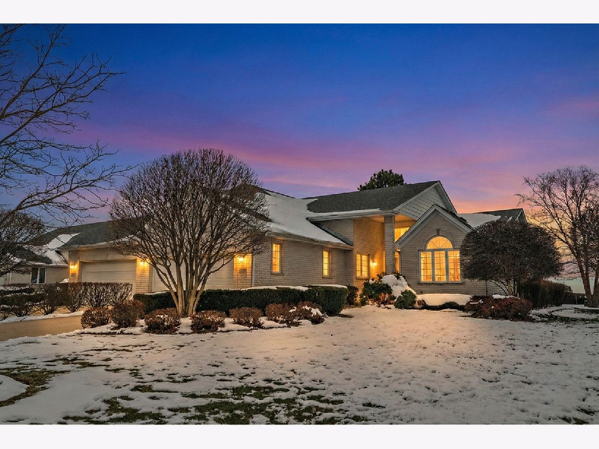 Townhomes For Sale Hummingbird Hill Orland Park Illinois, 16300 Chickadee Circle