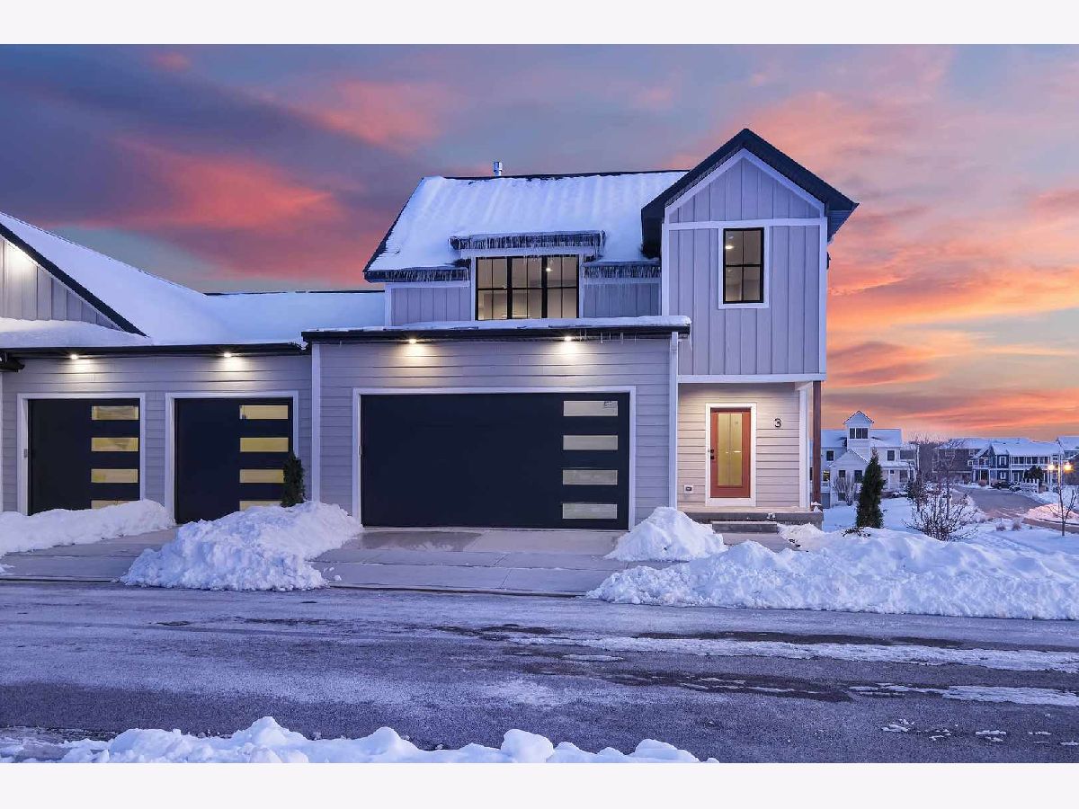 Homes & Condos & Townhomes For Sale Heritage Harbor Ottawa Illinois, 3 Beech Tree Place