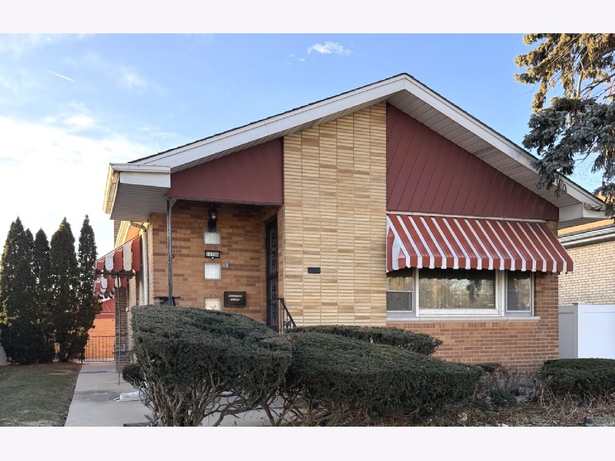 Homes & Condos & Townhomes For Rent Beverly Woods Chicago Illinois, 11706 Artesian