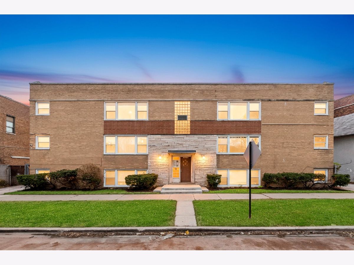  For Sale Chicago Illinois, 7327 Kingston Avenue