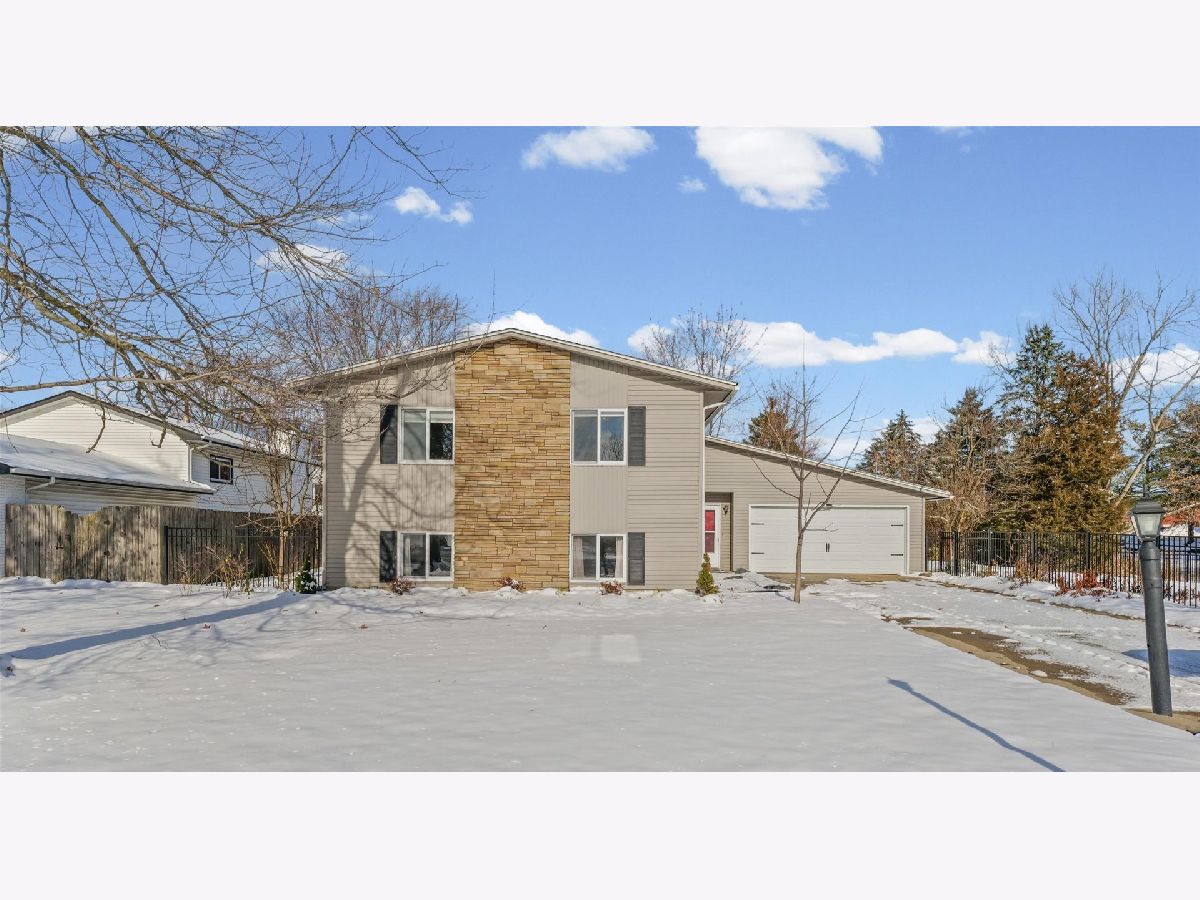  For Sale Champaign Illinois, 702 Devonshire Drive