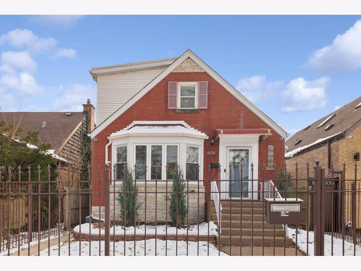  Sold Chicago Illinois, 6239 Roscoe