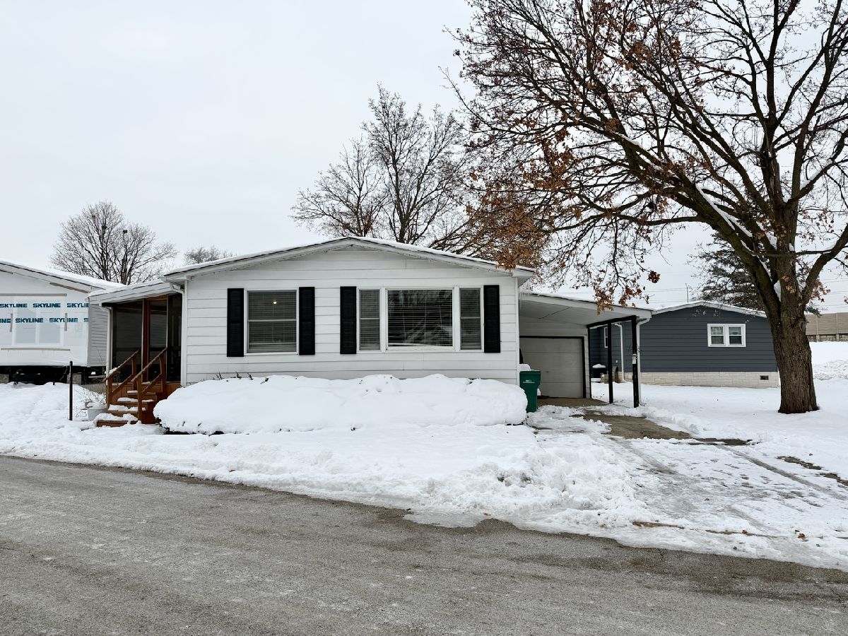  For Sale Elgin Illinois, 114 Melbrooke Drive