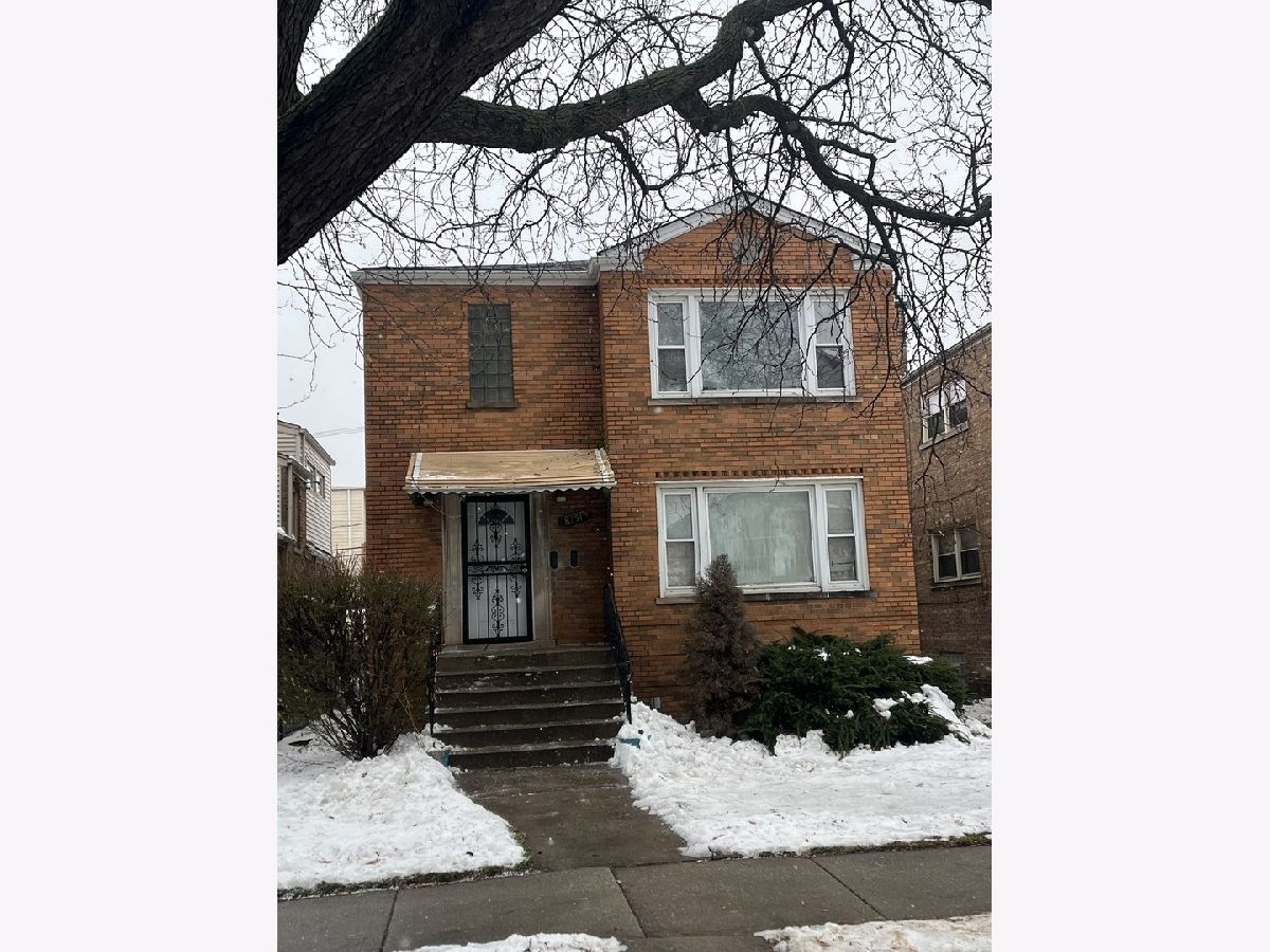  For Sale Chicago Illinois, 8751 Blackstone Avenue