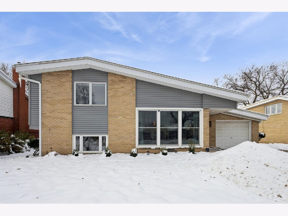  For Sale Elmhurst Illinois, 120 Fairlane Avenue