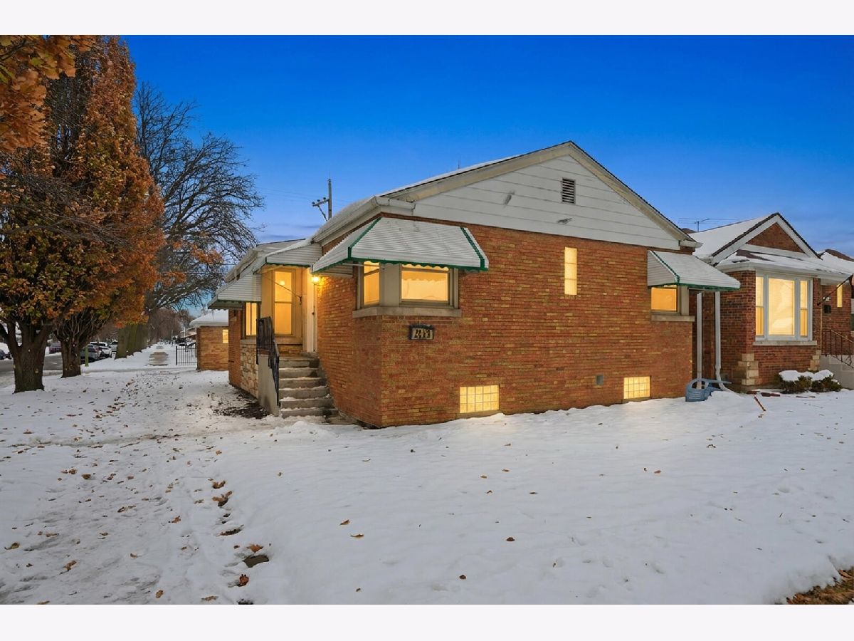  For Sale Chicago Illinois, 2658 83rd Street