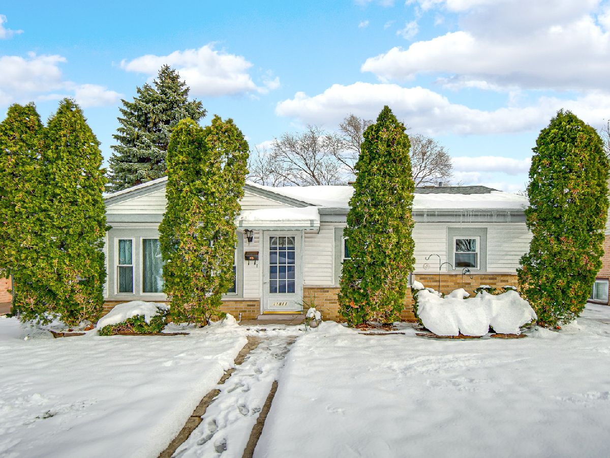  For Sale Alsip Illinois, 11811 Tripp Avenue