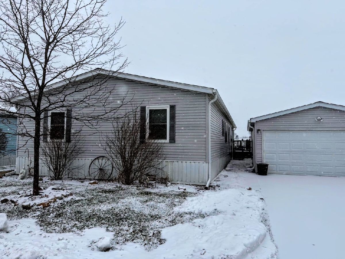  For Sale Manteno Illinois, 1075 Beechnut Circle